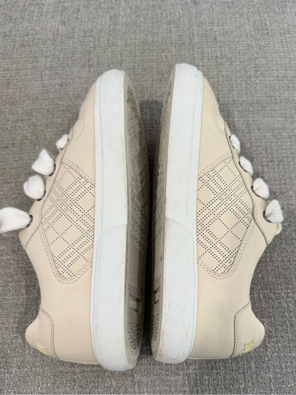 Burberry Kids Noah Trainers in Beige - Picture 2 of 5